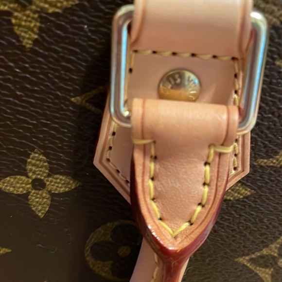 Brand new Louis Vuitton Alma BB - Picture 2 of 10